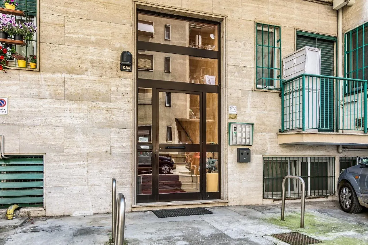Travel Inside Srl - Ripa 127 Apartment Navigli Milan 0*,  Italy