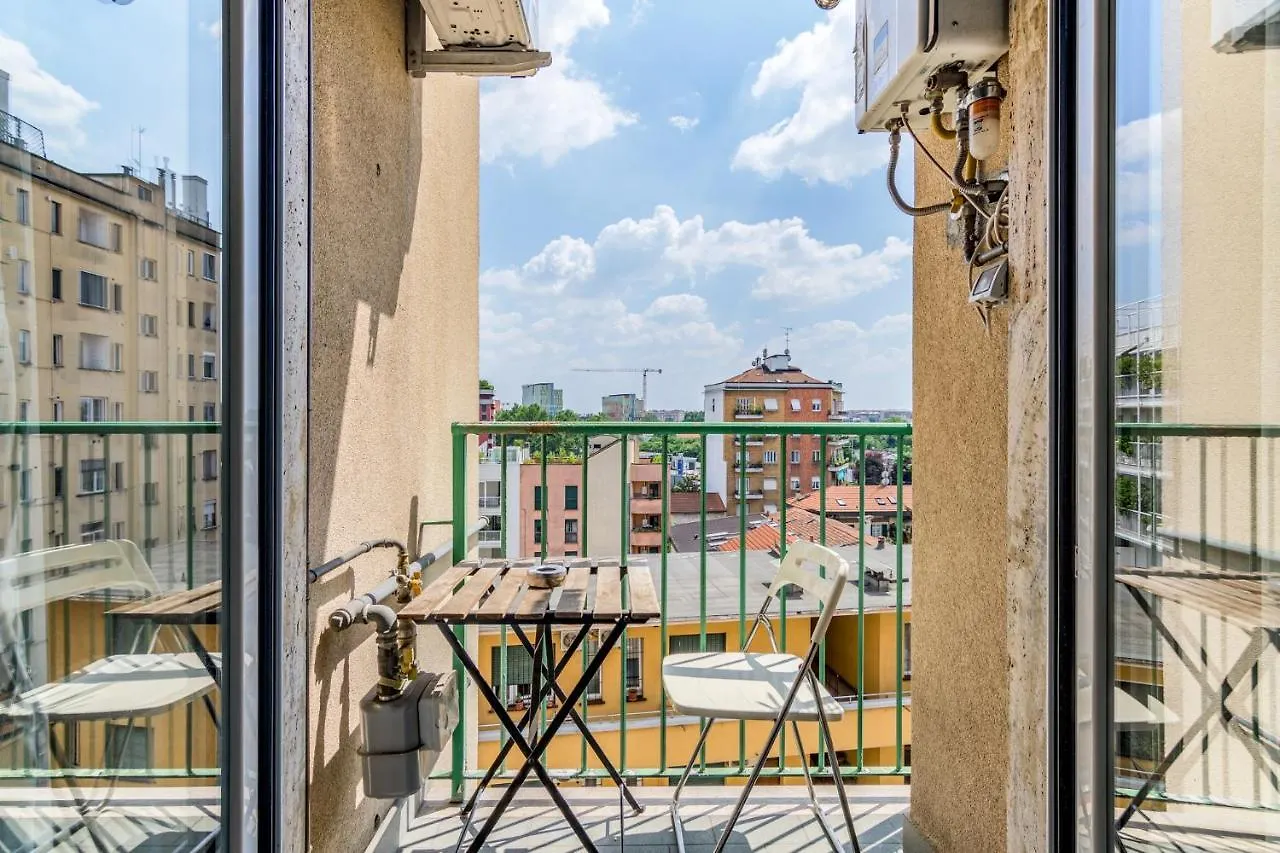 Travel Inside Srl - Ripa 127 Apartment Navigli Milan